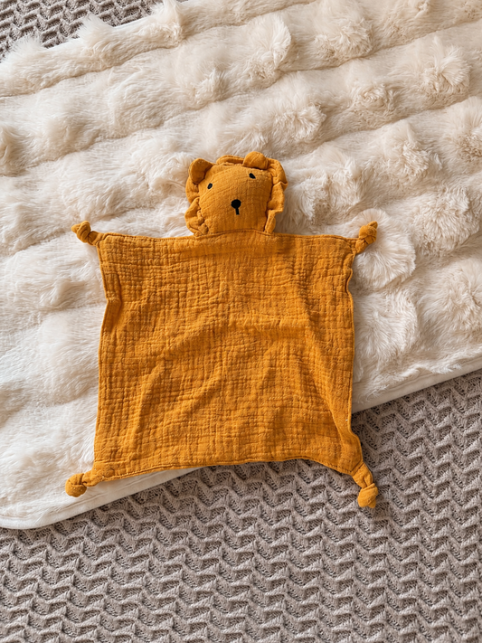 Lion Muslin Lovey
